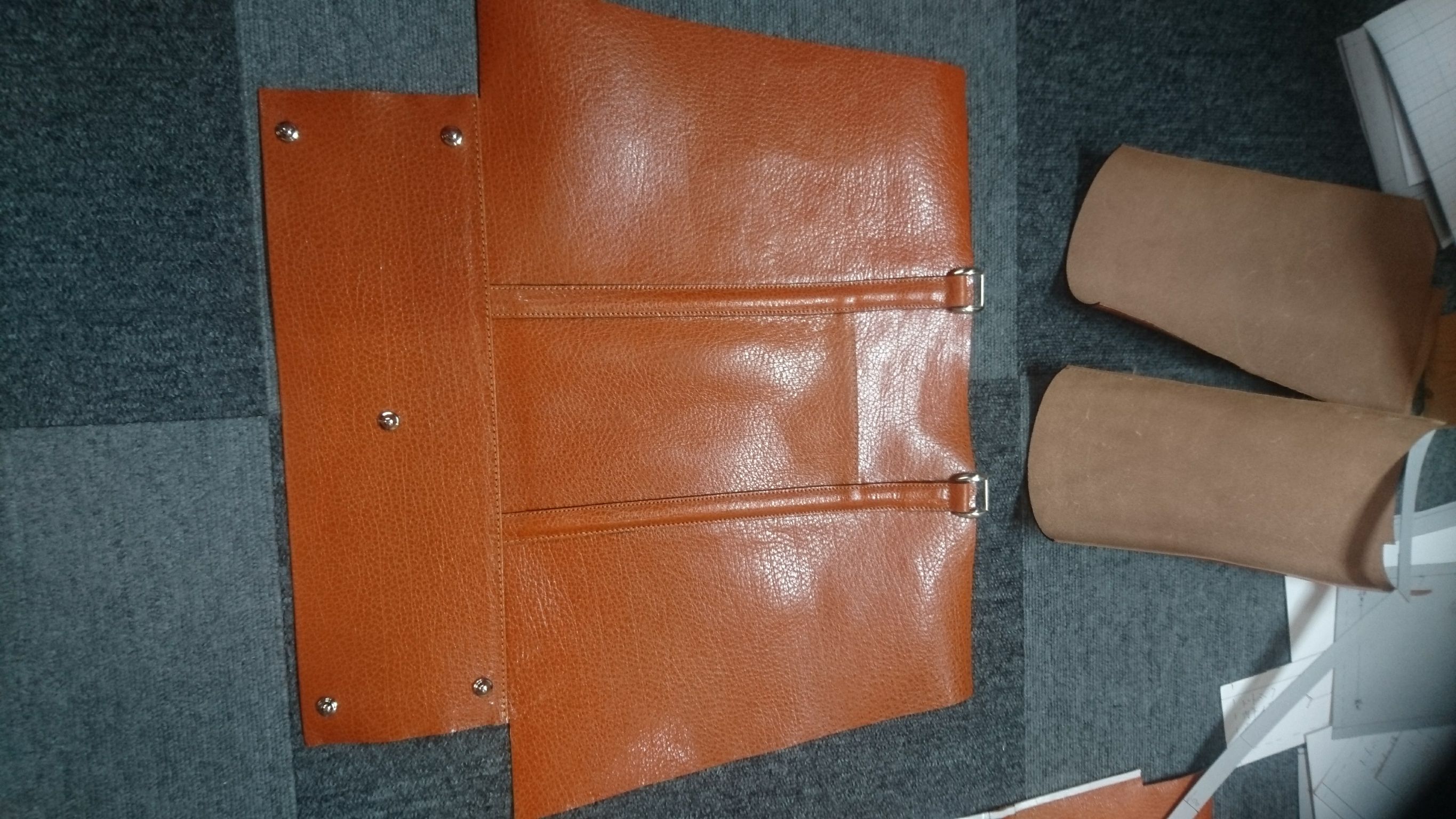 友人が作ってくれた本革バッグ 生野区の不動産会社 リブプライム不動産代表のブログ